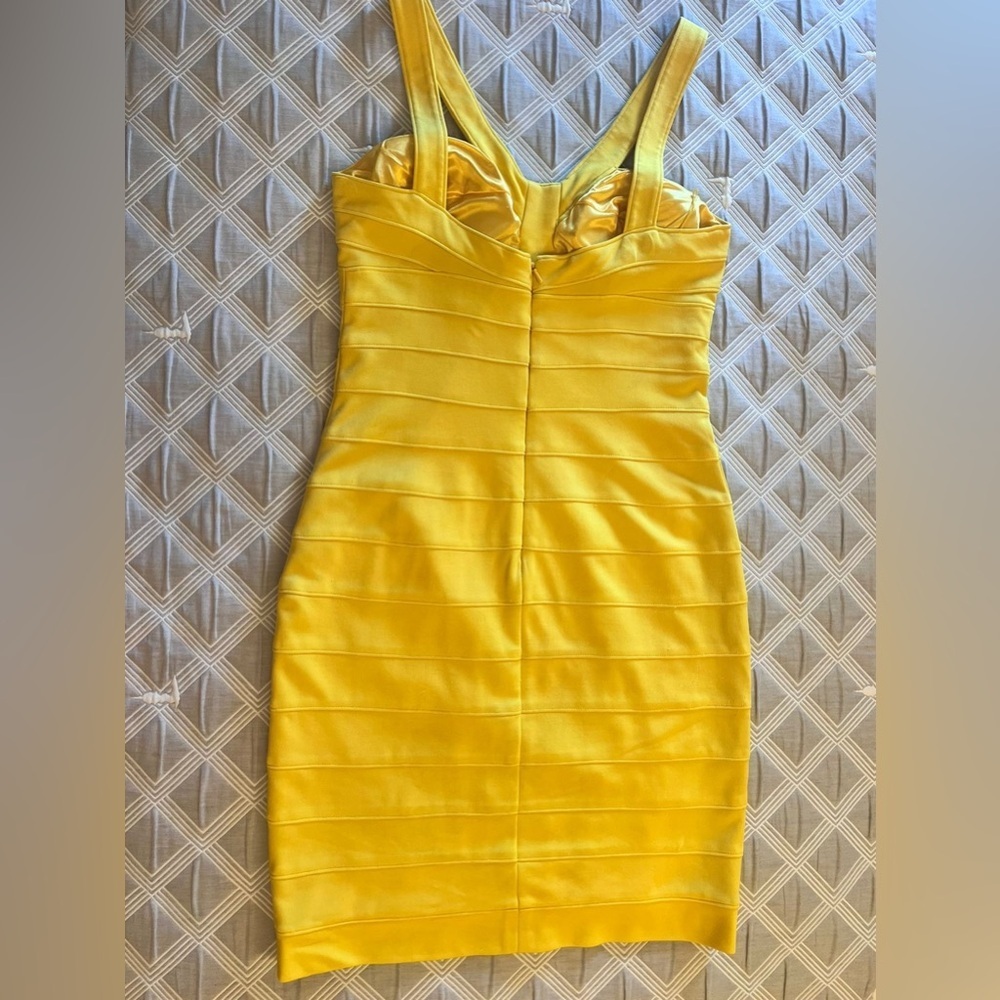 Aidan Mattox Bandage bright Yellow mini Dress size 8 - Picture 5 of 9